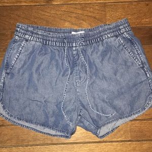 Gap stretchy jean shorts